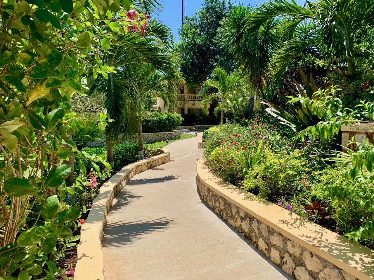 The Westender Inn Negril Exterior foto